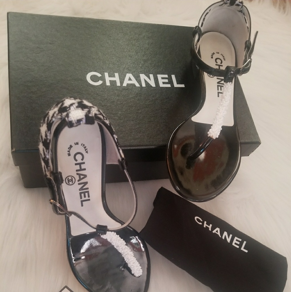 CHANEL SANDALS